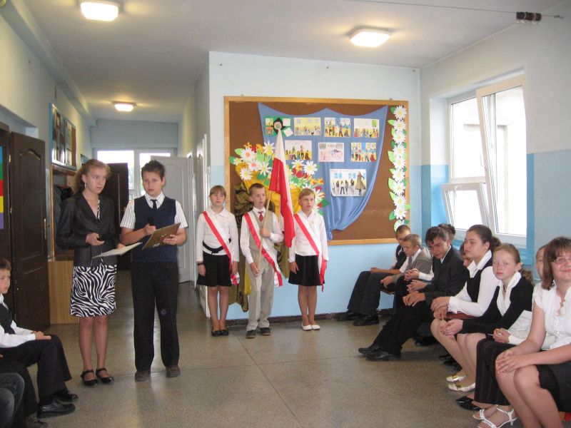 SZCZĘŚLIWEJ DROGI JUŻ CZAS...